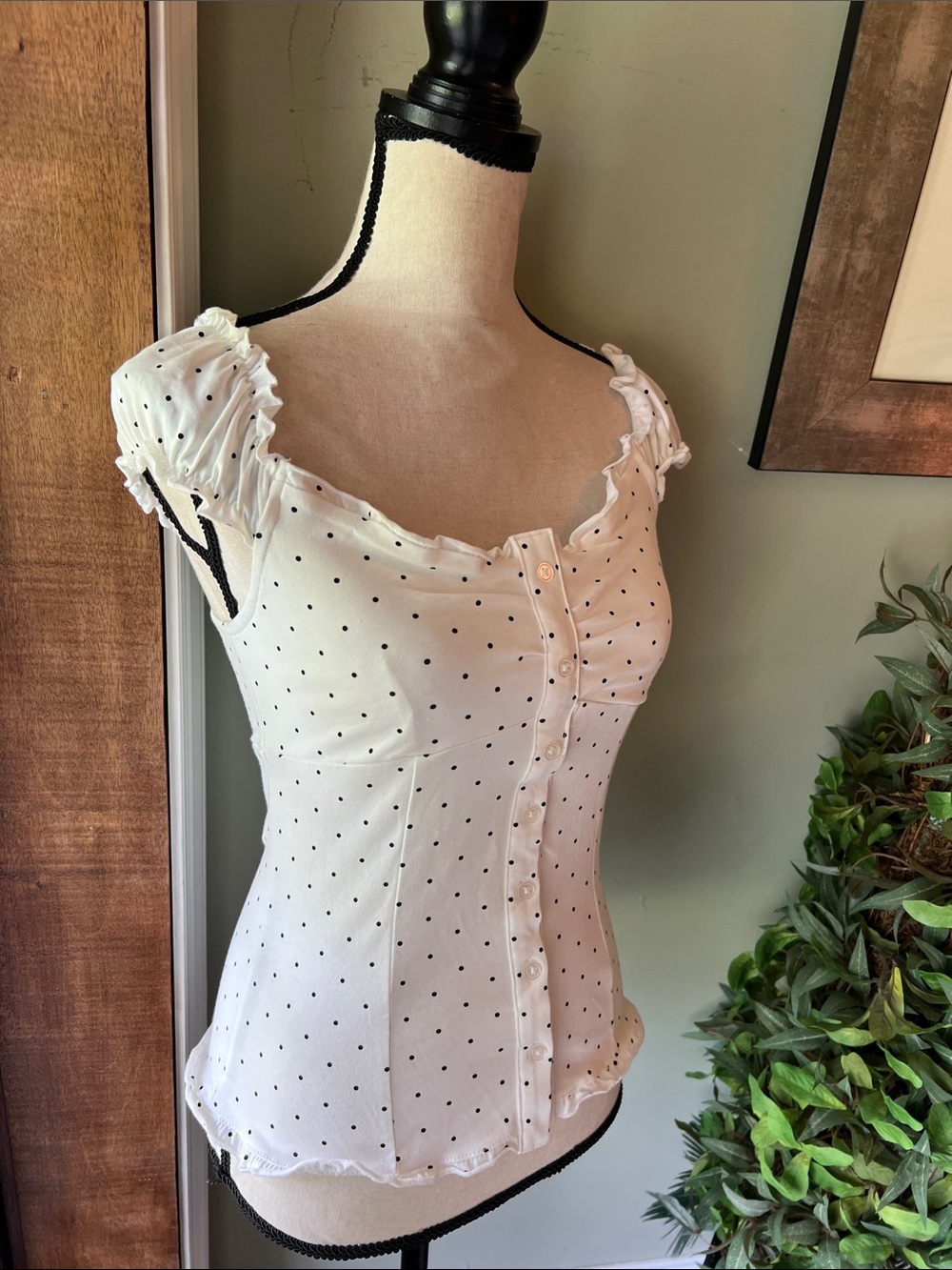 Madden Girl White Top with Black Polka Dots - Picture 2 of 6